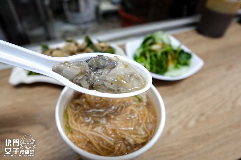 【台北 中正區】同心大腸蚵仔麵線 x 綜合大腸蚵仔肉羹麵線 x 招牌酥炸蚵仔 - 第22張圖 【台北 中正區】同心大腸蚵仔麵線 x 綜合大腸蚵仔肉羹麵線 x 招牌酥炸蚵仔