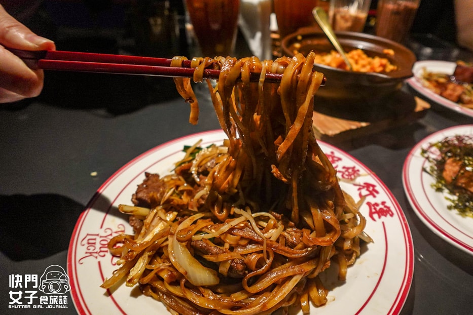 【台北 大安區】祝您行運 x 極推熔岩奶皇西多士 x 起司豬扒飯 x 焦香乾炒和牛 - 第25張圖 【台北 大安區】祝您行運 x 極推熔岩奶皇西多士 x 起司豬扒飯 x 焦香乾炒和牛