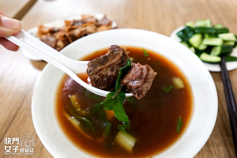 【台北 內湖區】王家水餃館 x 東湖人氣水餃老店 x 韭菜豬肉水餃 x 蕃茄牛肉湯