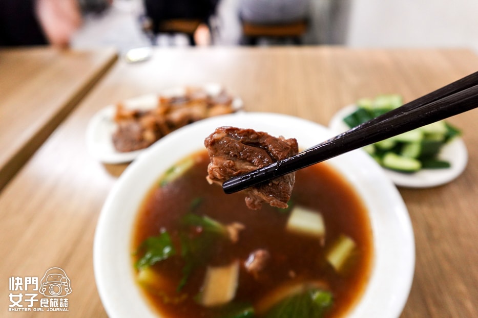 【台北 內湖區】王家水餃館 x 東湖人氣水餃老店 x 韭菜豬肉水餃 x 蕃茄牛肉湯