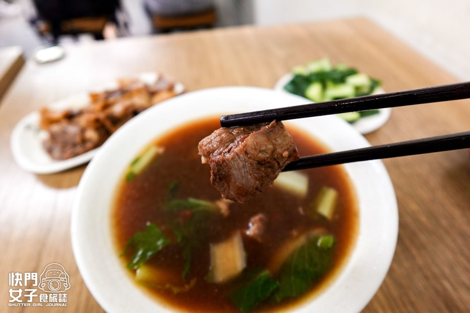 【台北 內湖區】王家水餃館 x 東湖人氣水餃老店 x 韭菜豬肉水餃 x 蕃茄牛肉湯