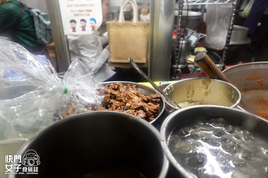 【台北 中正區】同心大腸蚵仔麵線 x 綜合大腸蚵仔肉羹麵線 x 招牌酥炸蚵仔 - 第30張圖 【台北 中正區】同心大腸蚵仔麵線 x 綜合大腸蚵仔肉羹麵線 x 招牌酥炸蚵仔