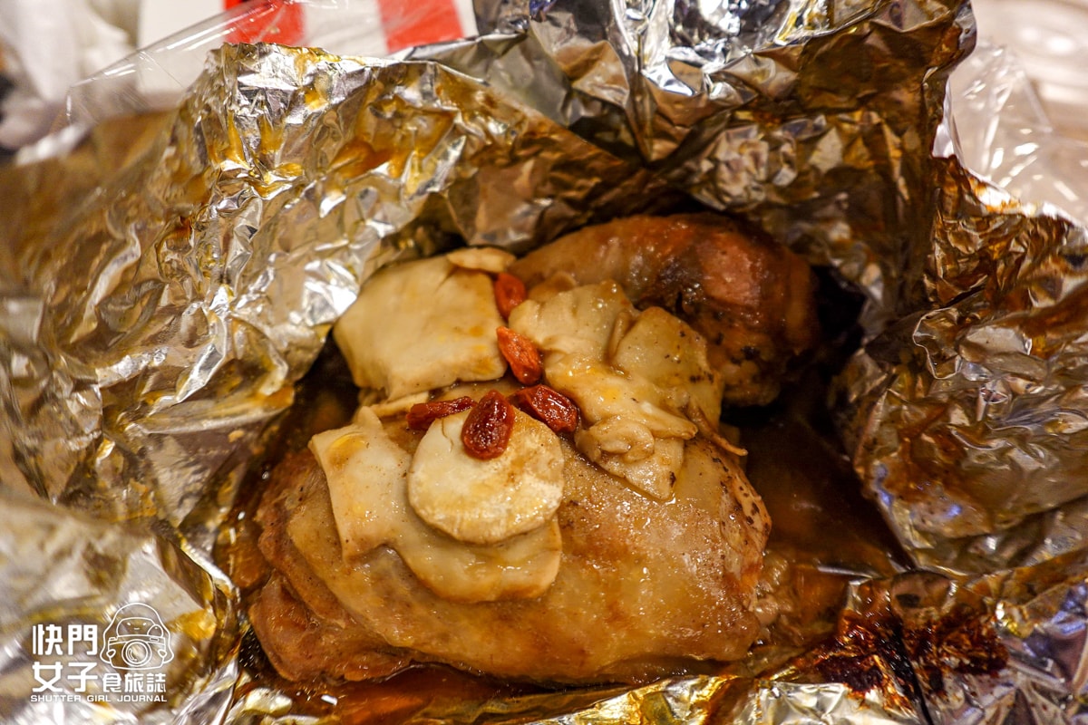 【肯德基】台酒紙包雞開箱 x 香氣十足紙包雞 x 奇巧可可流心三重奏蛋撻