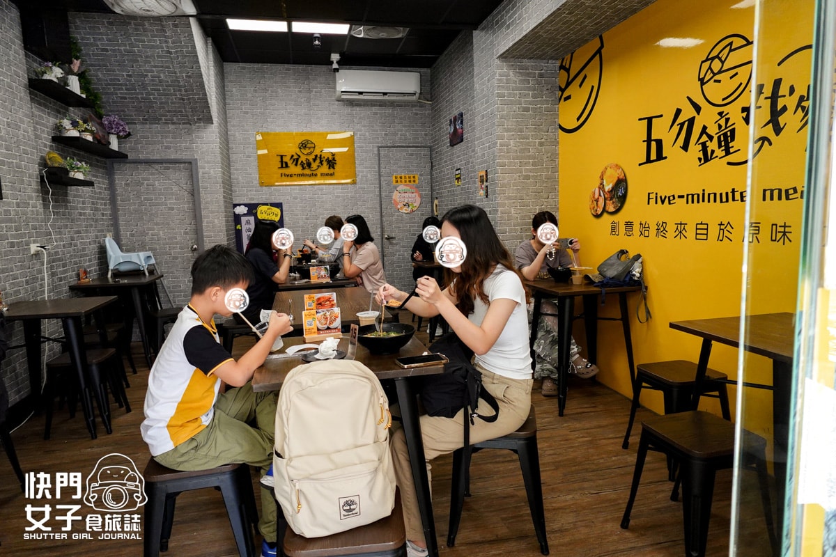 【高雄 三民區】五分鐘找餐 x 特別的皮蛋鹹蛋飯糰 x 肉蛋起司烤土司