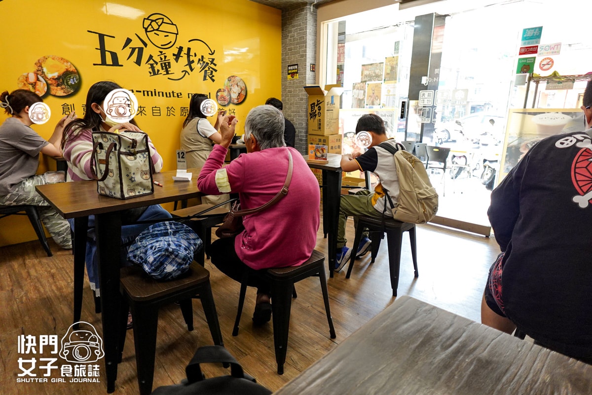 【高雄 三民區】五分鐘找餐 x 特別的皮蛋鹹蛋飯糰 x 肉蛋起司烤土司