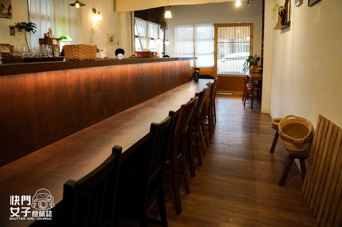 【南投 埔里鎮】不靠海 x 文青人氣咖哩店 x 香酥美味炸豬排 - 第6張圖 【南投 埔里鎮】不靠海 x 文青人氣咖哩店 x 香酥美味炸豬排