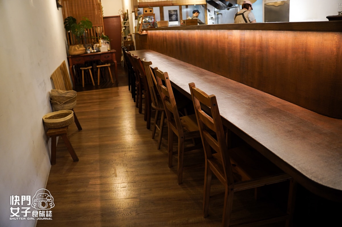 【南投 埔里鎮】不靠海 x 文青人氣咖哩店 x 香酥美味炸豬排 - 第7張圖 【南投 埔里鎮】不靠海 x 文青人氣咖哩店 x 香酥美味炸豬排