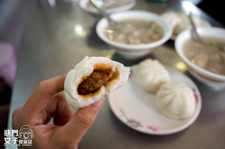 【台北 大同區】阿桐阿寶四神湯 x 招牌四神湯 x 鮮香小肉包 x 古早味肉粽 x 波諦波諦鮮做飲料木瓜牛奶