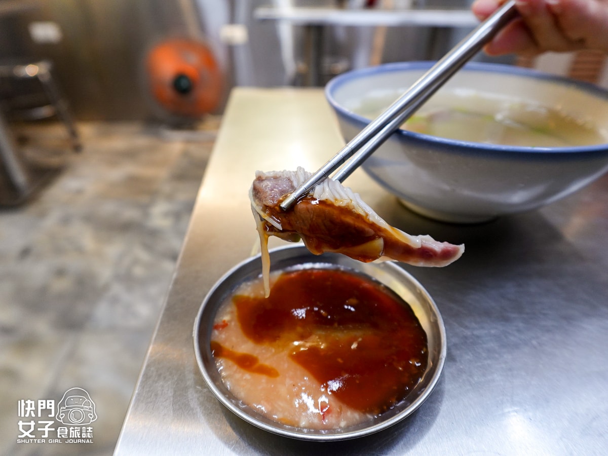 【新北 三重區】白河阿婆碗粿米苔目x招牌米苔目x控肉刈包x湯頭美味豬心湯