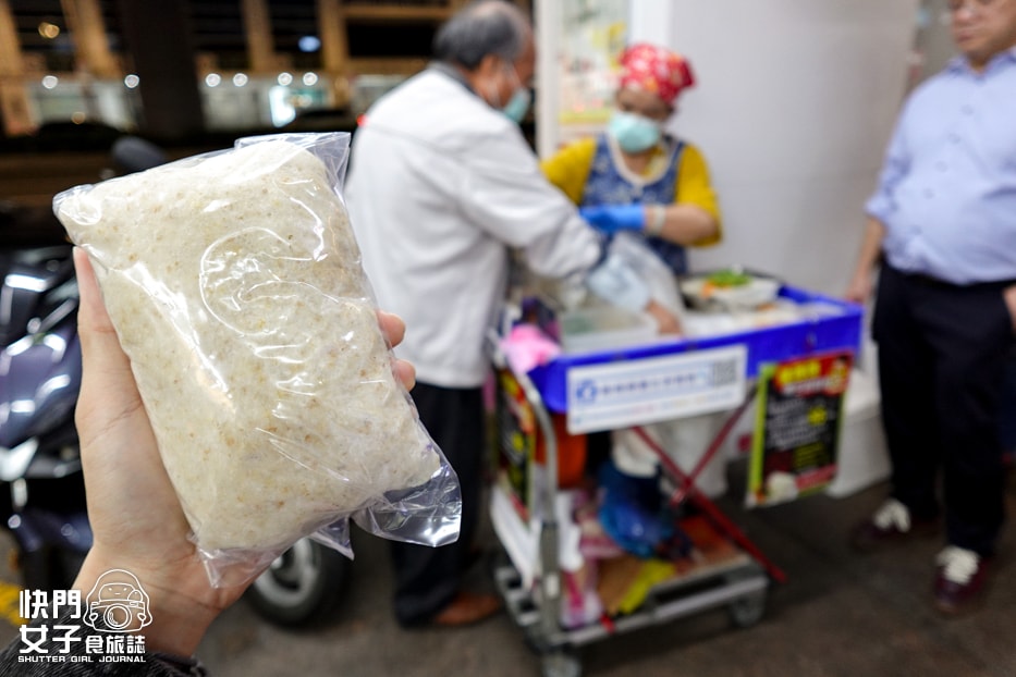 【台北 松山區】羅媽媽養生苜蓿捲 x 微風廣場前人氣清爽潤餅蔬菜捲餅