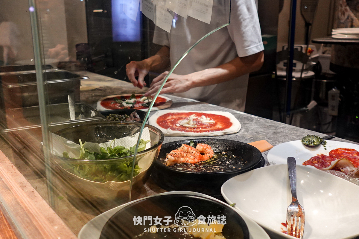 【台北 松山區】Gira Pizza 旋轉披薩 x 經典生火腿芝麻葉與瑪格麗特比薩