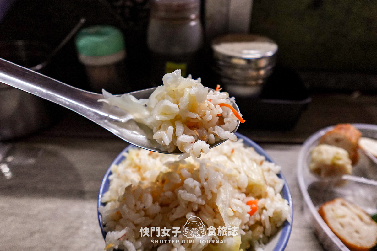【台北 大同區】灶頂高麗菜飯 x 超大排骨湯 x 延三夜市熱門老店
