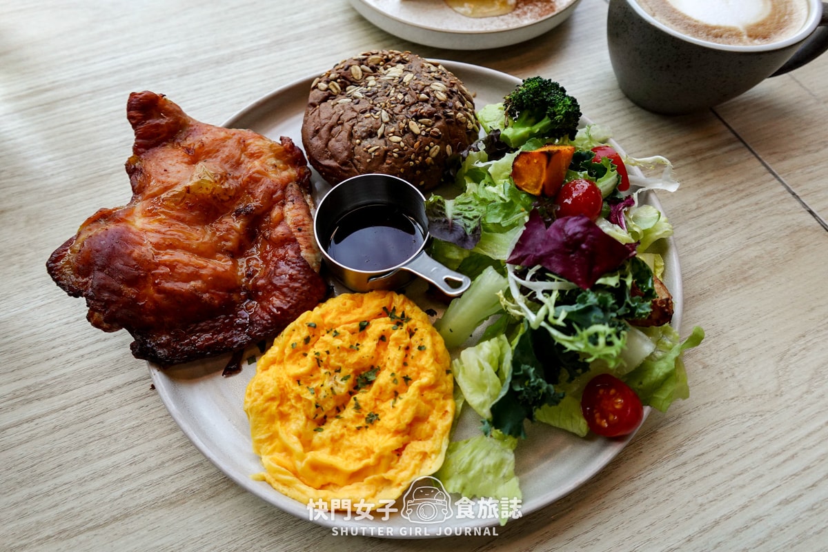 【台北 萬華區】樂野食 x 西門町高CP值早午餐盤 x 肉桂蘋果千層蛋糕