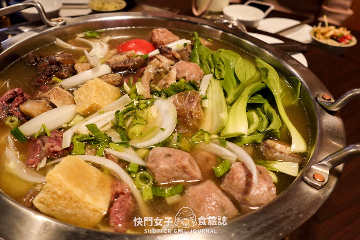 【新北 三重區】南北高鐵牛肉專賣店 x 不在高鐵站的溫體牛火鍋 x 清爽牛肉湯頭 - 第15張圖 【新北 三重區】南北高鐵牛肉專賣店 x 不在高鐵站的溫體牛火鍋 x 清爽牛肉湯頭