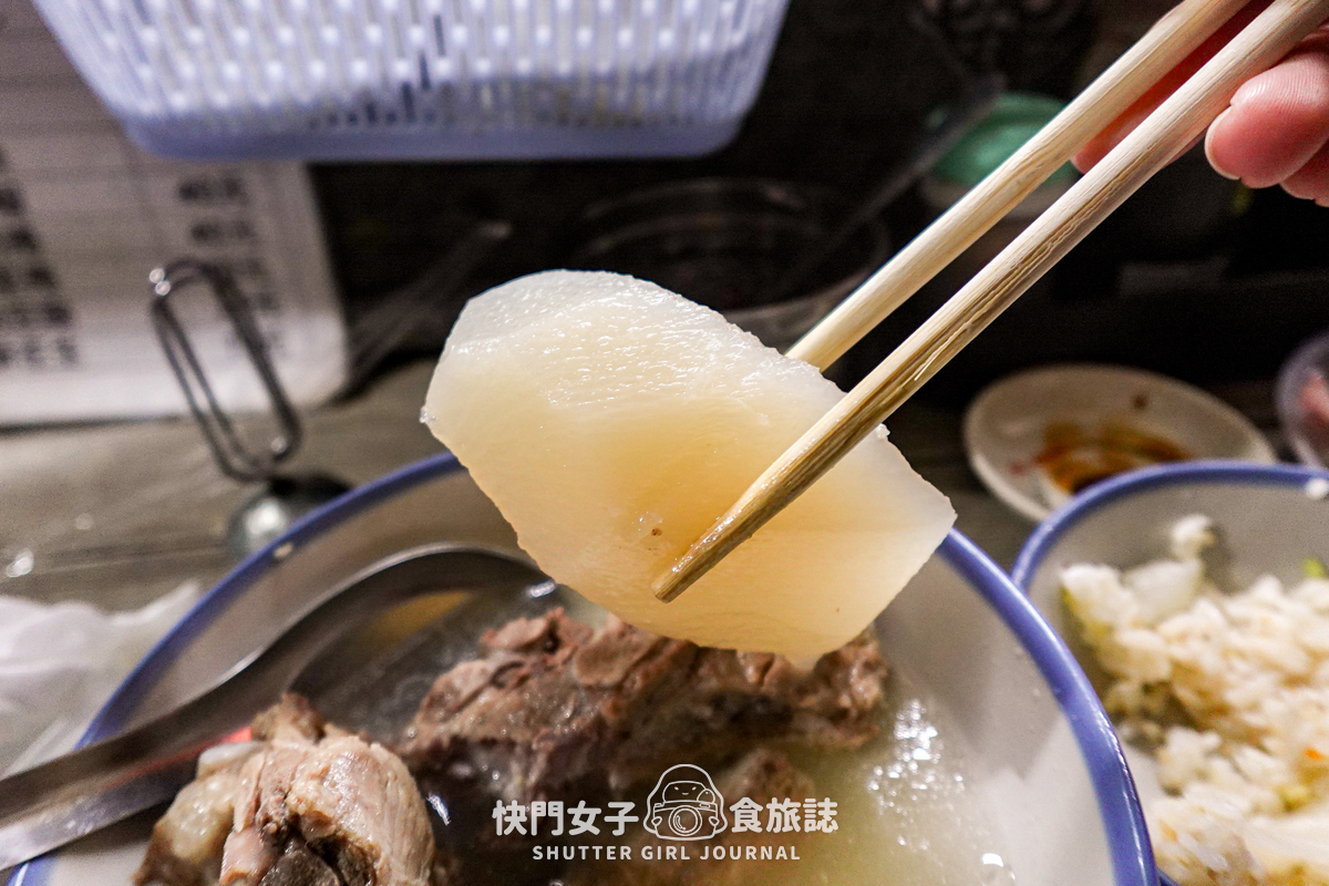 【台北 大同區】灶頂高麗菜飯 x 超大排骨湯 x 延三夜市熱門老店