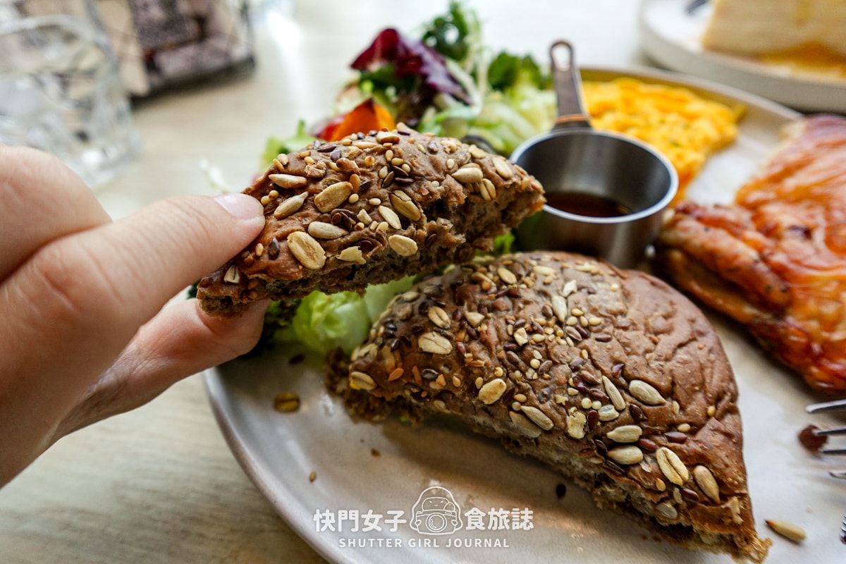 【台北 萬華區】樂野食 x 西門町高CP值早午餐盤 x 肉桂蘋果千層蛋糕