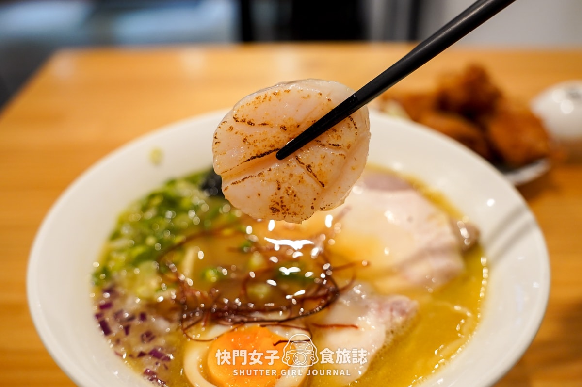 【台北 大安區】裸湯拉麵 雞白湯 x 北海道炙燒生干貝拉麵 x 酥炸唐揚雞 - 第18張圖 【台北 大安區】裸湯拉麵 雞白湯 x 北海道炙燒生干貝拉麵 x 酥炸唐揚雞