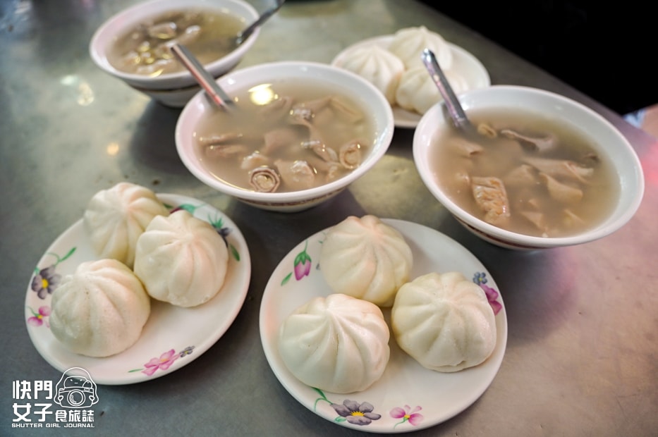 【台北捷運美食大亂鬥】大橋頭米糕 x 施家鮮肉湯圓 x 阿桐阿寶四神湯 x 宋上好脆皮臭豆腐 - 第18張圖 【台北捷運美食大亂鬥】大橋頭米糕 x 施家鮮肉湯圓 x 阿桐阿寶四神湯 x 宋上好脆皮臭豆腐