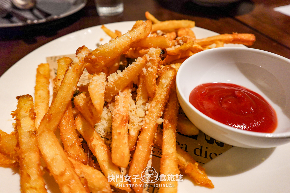 【台北 松山區】Gira Pizza 旋轉披薩 x 經典生火腿芝麻葉與瑪格麗特比薩