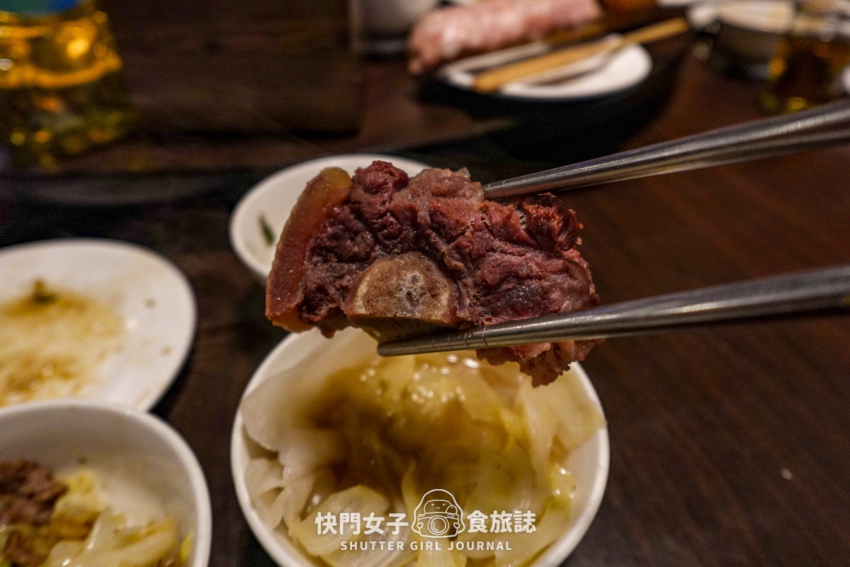 【新北 三重區】南北高鐵牛肉專賣店 x 不在高鐵站的溫體牛火鍋 x 清爽牛肉湯頭 - 第20張圖 【新北 三重區】南北高鐵牛肉專賣店 x 不在高鐵站的溫體牛火鍋 x 清爽牛肉湯頭