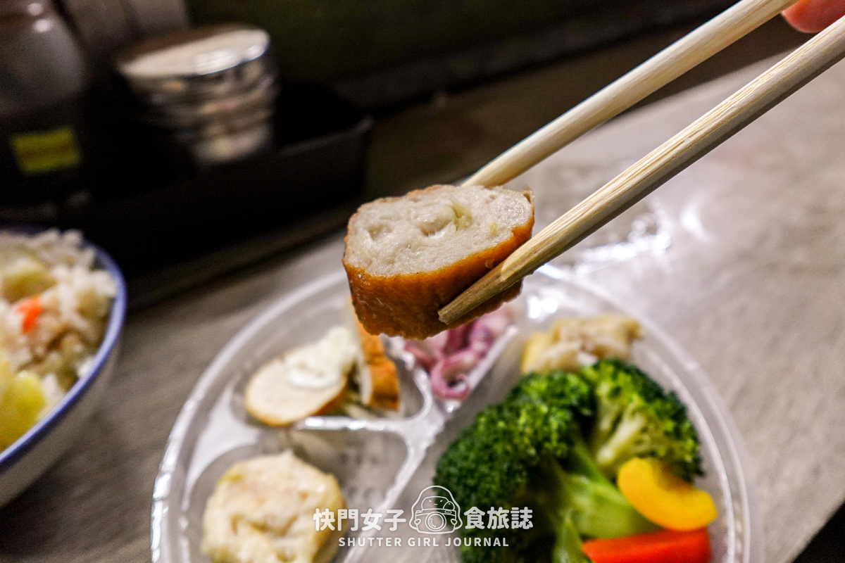 【台北 大同區】灶頂高麗菜飯 x 超大排骨湯 x 延三夜市熱門老店