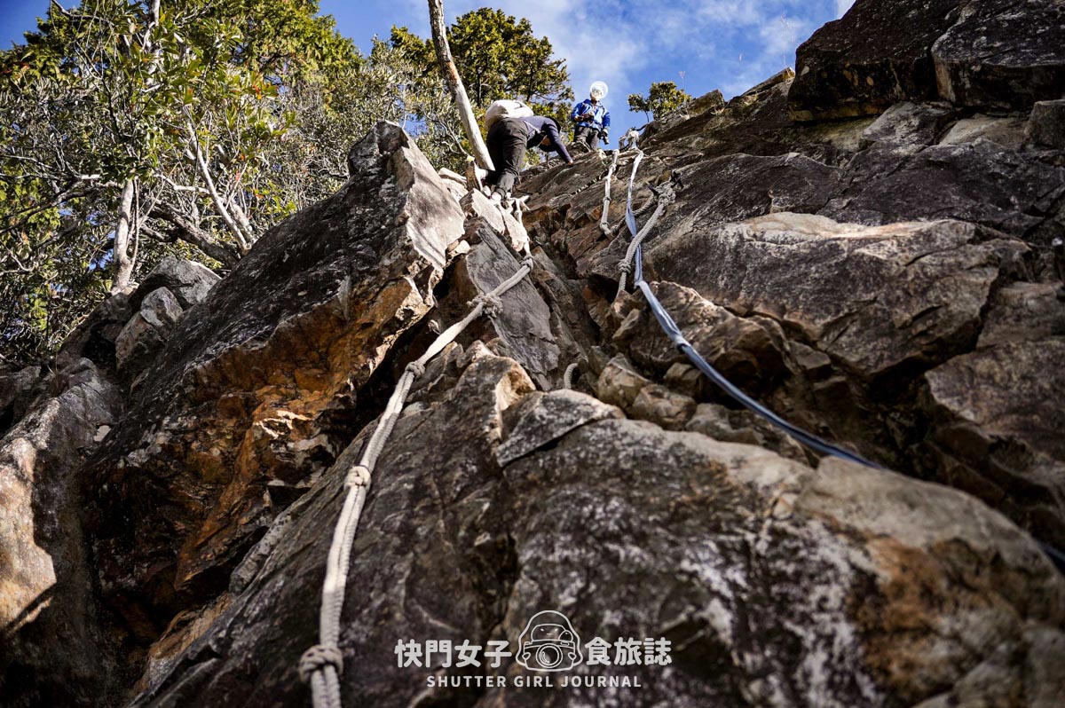 【稍來山】網美鳶嘴山縱走小百岳 x 號稱台灣小阿爾卑斯山 x 懼高挑戰中級山