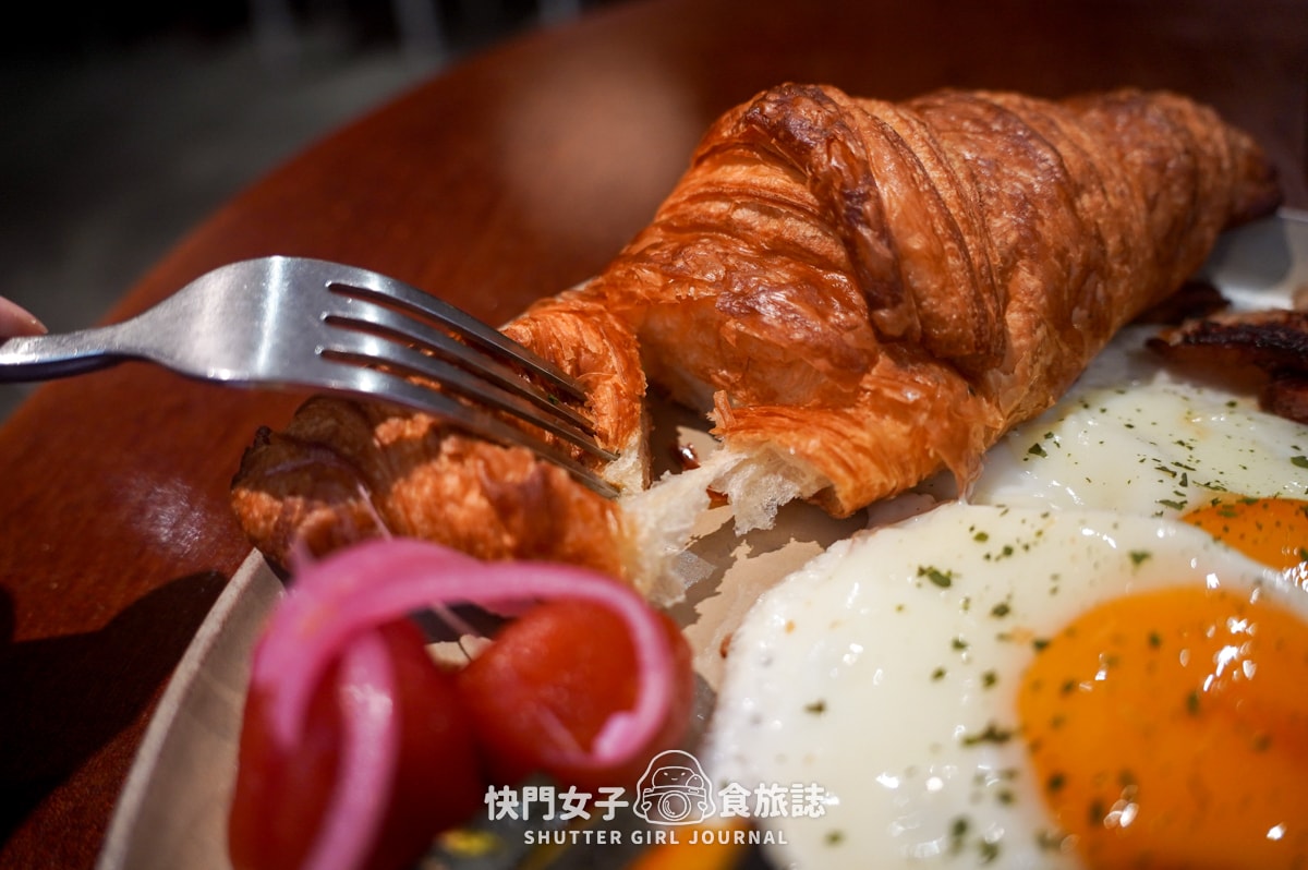 【台北 大安區】LOST and Found 咖啡廳早午餐 x 超人氣阿芙佳朵冰淇淋咖啡 x 嫩雞腿可頌早午餐盤 - 第22張圖 【台北 大安區】LOST and Found 咖啡廳早午餐 x 超人氣阿芙佳朵冰淇淋咖啡 x 嫩雞腿可頌早午餐盤