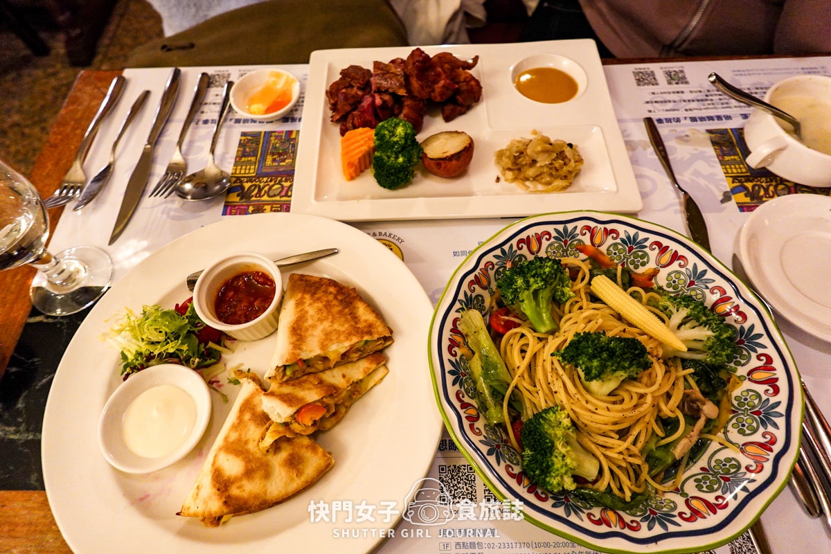 【台北 中正區】明星咖啡館 x 1922年西式經典老餐廳 x 俄羅斯風味餐