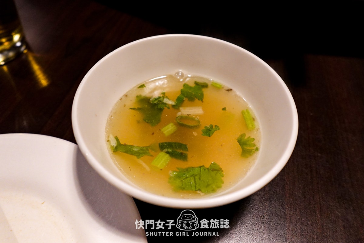 【新北 三重區】南北高鐵牛肉專賣店 x 不在高鐵站的溫體牛火鍋 x 清爽牛肉湯頭 - 第23張圖 【新北 三重區】南北高鐵牛肉專賣店 x 不在高鐵站的溫體牛火鍋 x 清爽牛肉湯頭