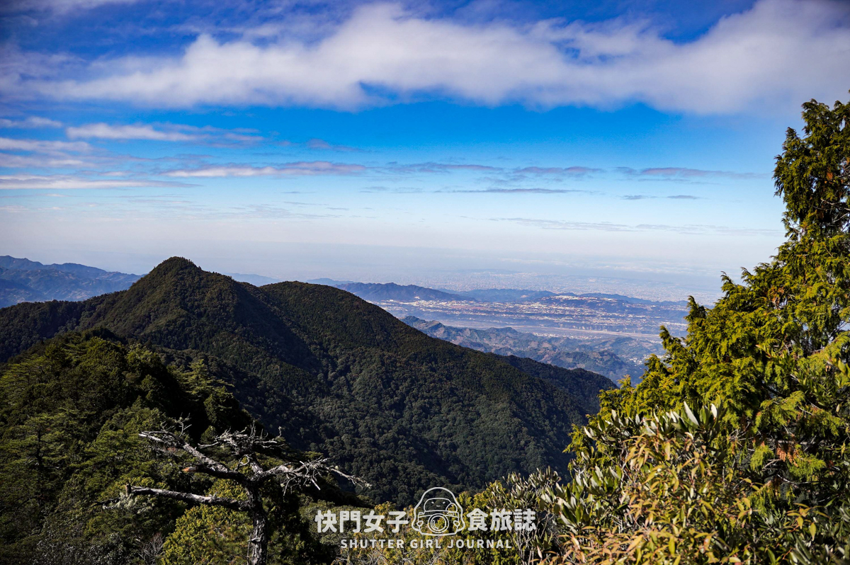 【稍來山】網美鳶嘴山縱走小百岳 x 號稱台灣小阿爾卑斯山 x 懼高挑戰中級山