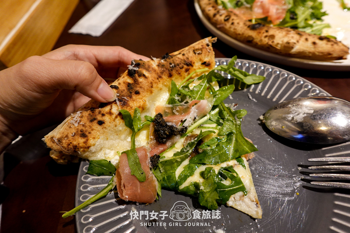 【台北 松山區】Gira Pizza 旋轉披薩 x 經典生火腿芝麻葉與瑪格麗特比薩