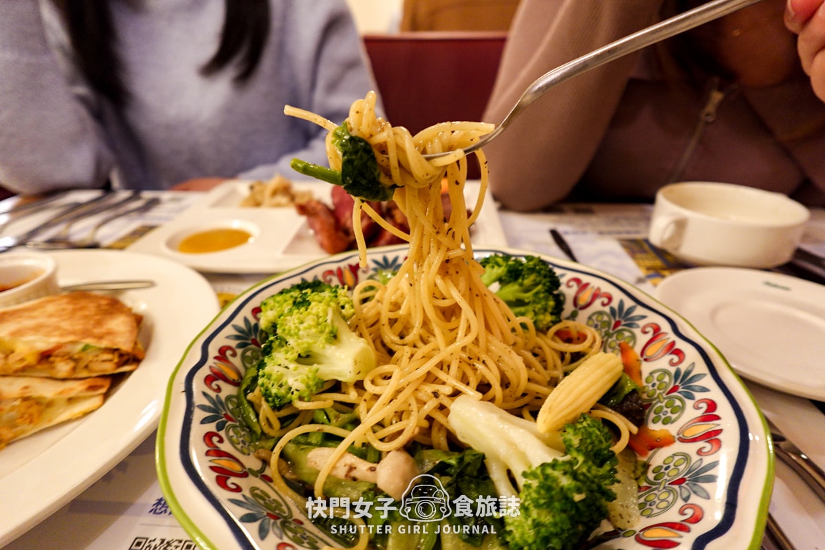 【台北 中正區】明星咖啡館 x 1922年西式經典老餐廳 x 俄羅斯風味餐