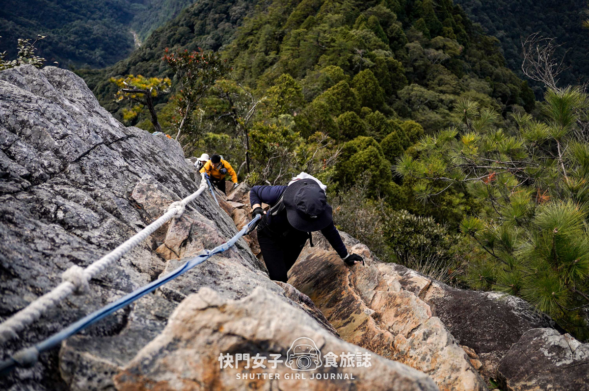 【稍來山】網美鳶嘴山縱走小百岳 x 號稱台灣小阿爾卑斯山 x 懼高挑戰中級山