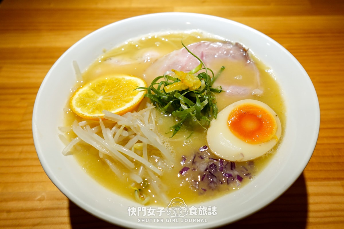 【台北 大安區】裸湯拉麵 雞白湯 x 北海道炙燒生干貝拉麵 x 酥炸唐揚雞 - 第28張圖 【台北 大安區】裸湯拉麵 雞白湯 x 北海道炙燒生干貝拉麵 x 酥炸唐揚雞