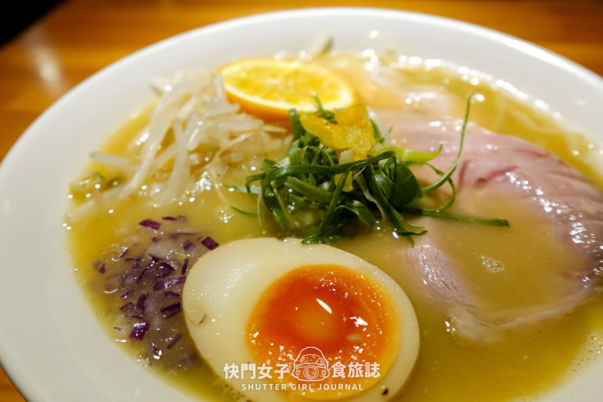 【台北 大安區】裸湯拉麵 雞白湯 x 北海道炙燒生干貝拉麵 x 酥炸唐揚雞 - 第31張圖 【台北 大安區】裸湯拉麵 雞白湯 x 北海道炙燒生干貝拉麵 x 酥炸唐揚雞