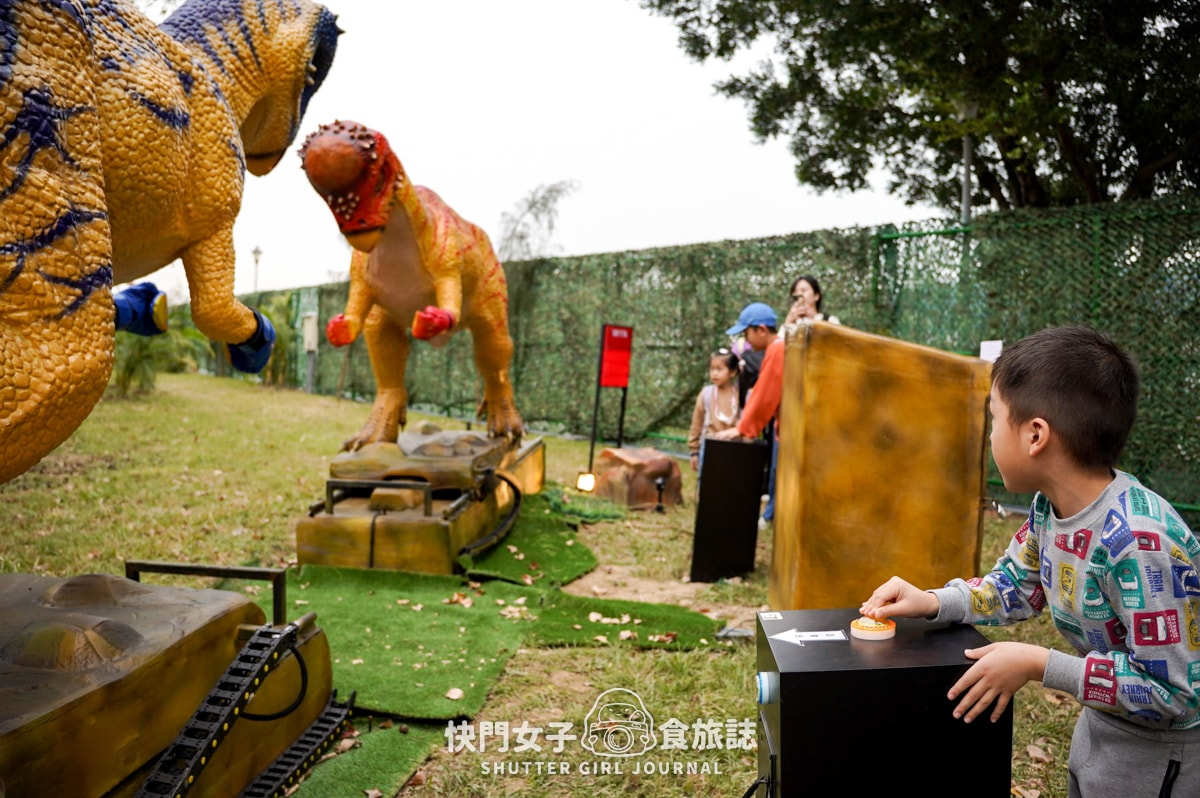 【台北 北投區】關渡侏儸紀公園 x 超巨大恐龍現身台北 x 1500坪有70隻恐龍