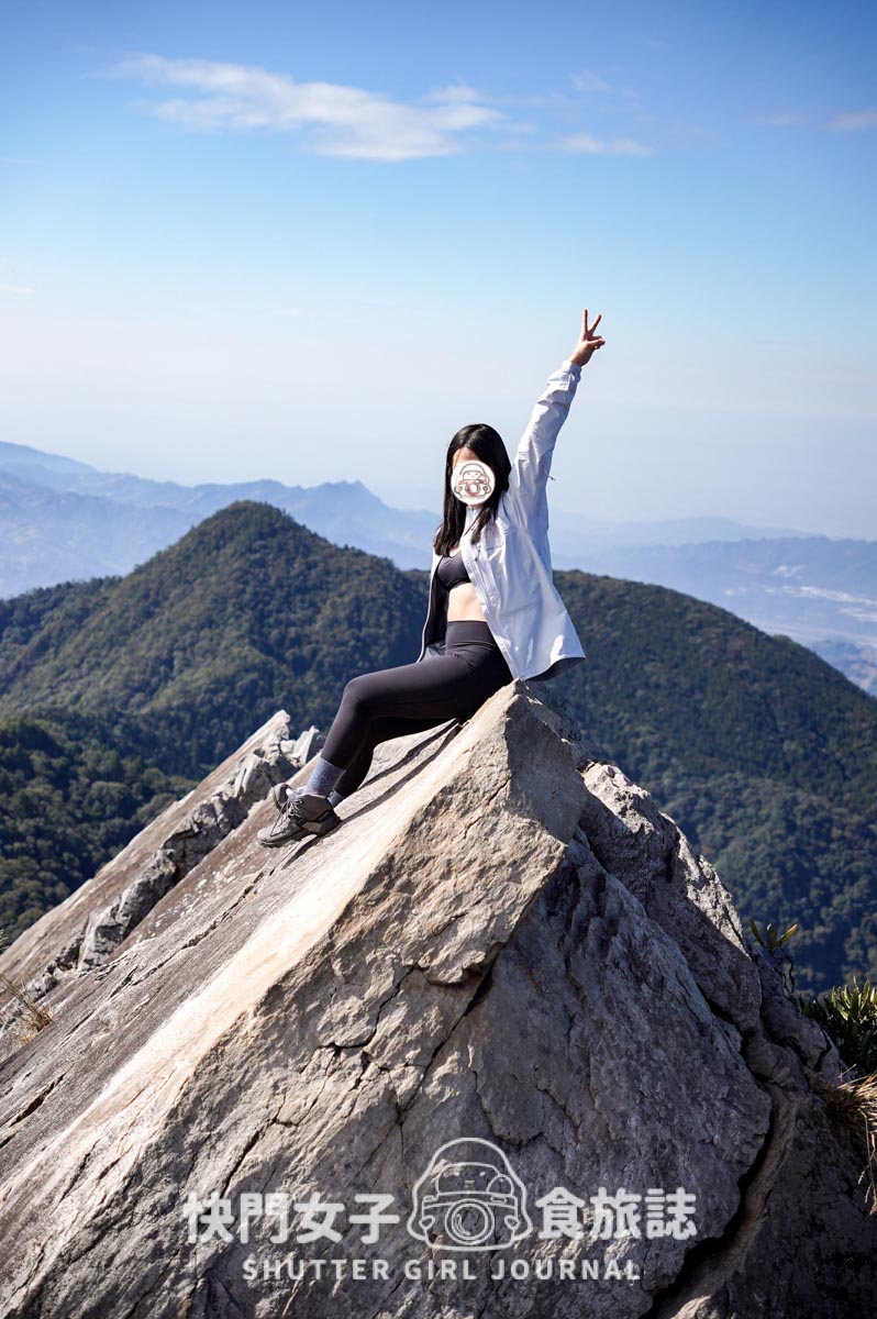【稍來山】網美鳶嘴山縱走小百岳 x 號稱台灣小阿爾卑斯山 x 懼高挑戰中級山