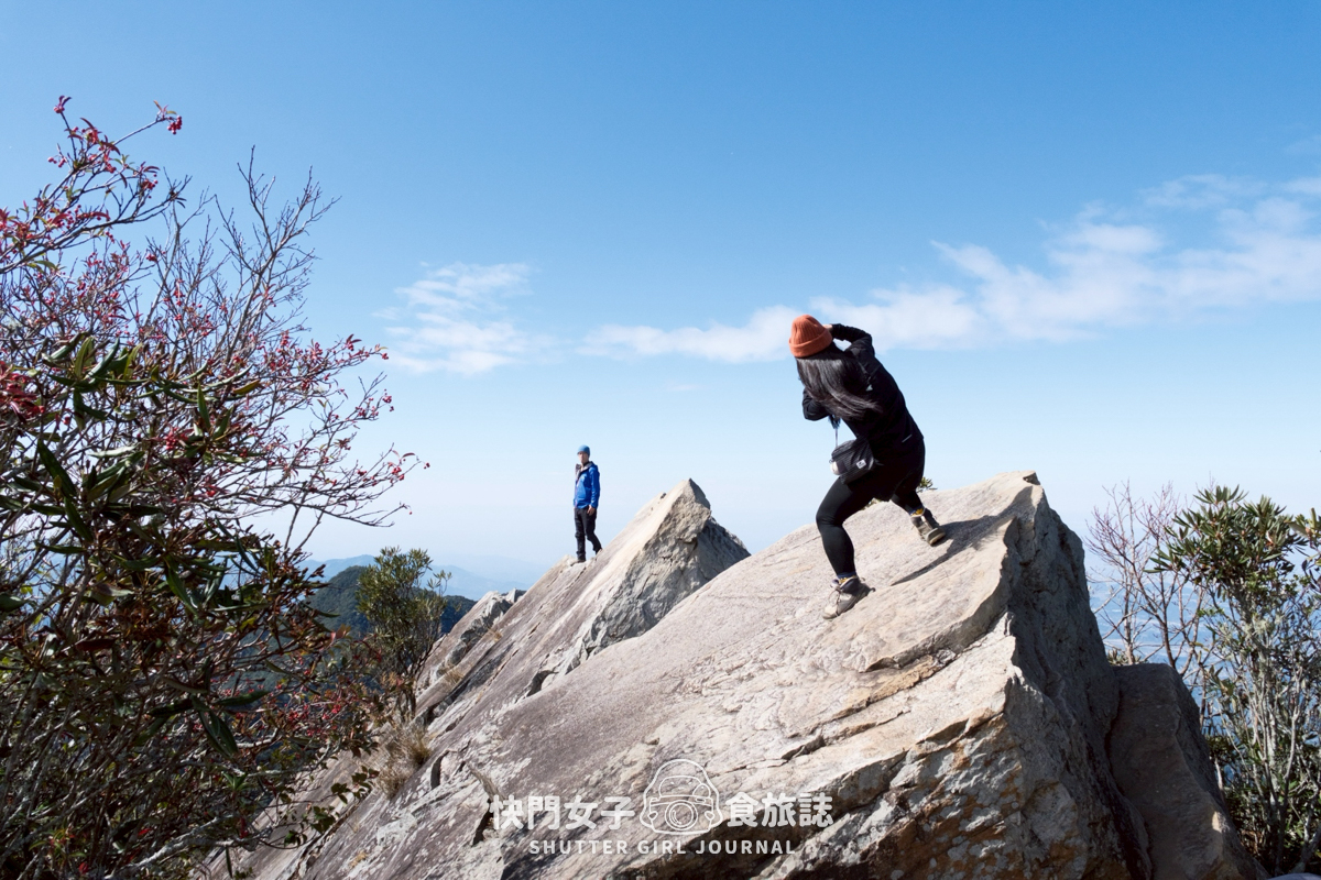 【稍來山】網美鳶嘴山縱走小百岳 x 號稱台灣小阿爾卑斯山 x 懼高挑戰中級山