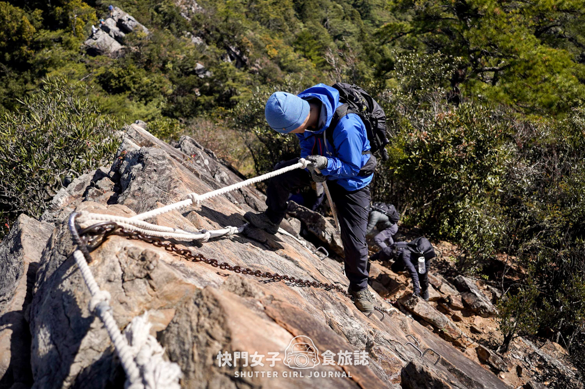 【稍來山】網美鳶嘴山縱走小百岳 x 號稱台灣小阿爾卑斯山 x 懼高挑戰中級山