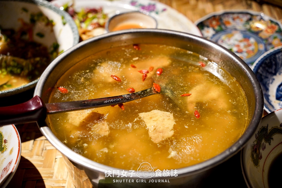 【宜蘭 五結鄉】阿芳鹹粥 x 沒訂位吃不到的宜蘭無菜單農家宴 x 西魯肉 x 金棗糕 - 第46張圖 【宜蘭 五結鄉】阿芳鹹粥 x 沒訂位吃不到的宜蘭無菜單農家宴 x 西魯肉 x 金棗糕