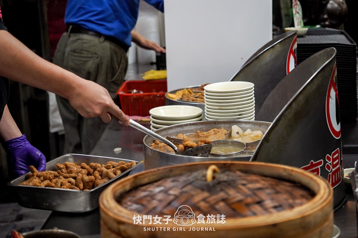 【台北 萬華區】亞東甜不辣 x 萬華60年老店 x 招牌甜不辣軟Q豬血糕