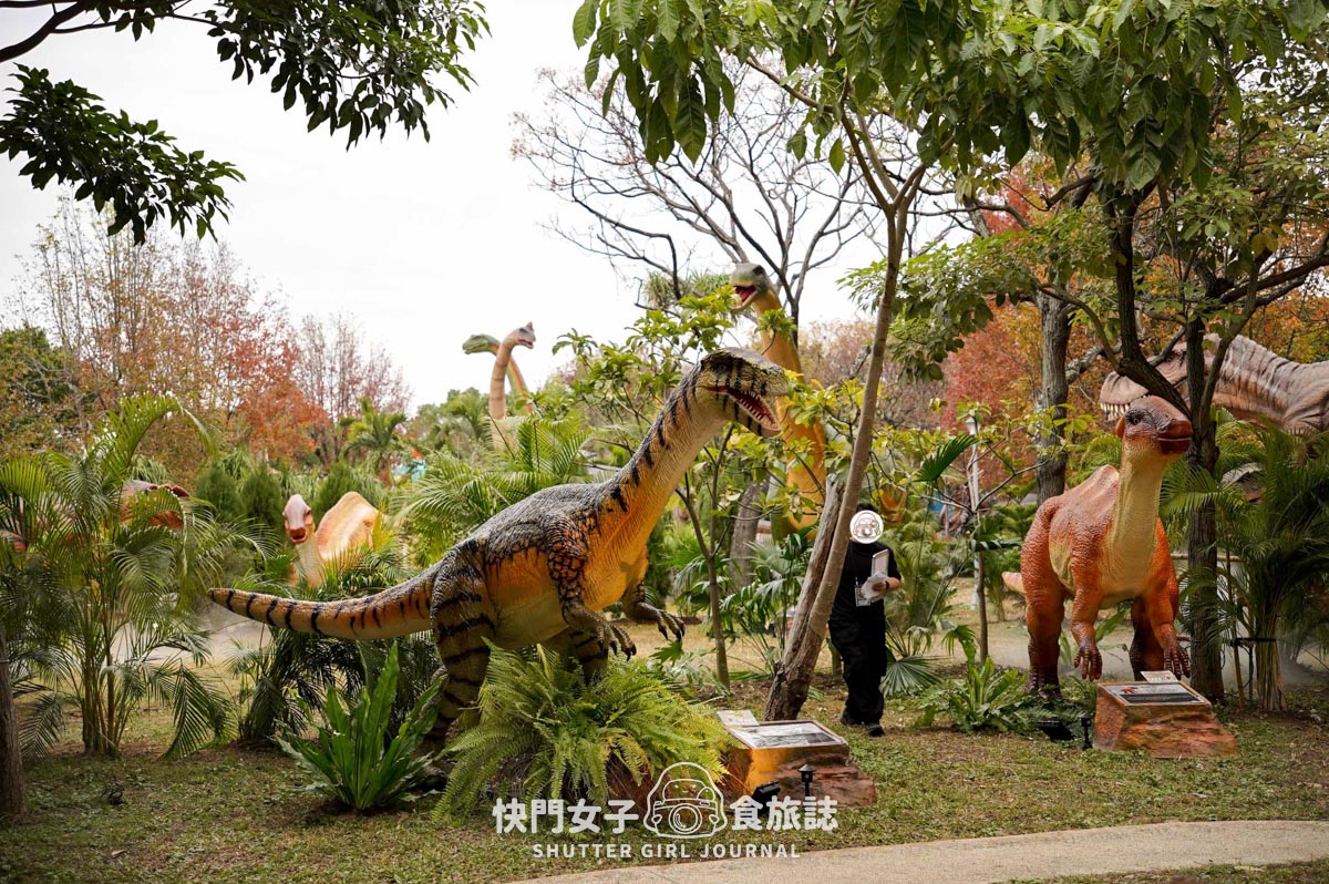 【台北 北投區】關渡侏儸紀公園 x 超巨大恐龍現身台北 x 1500坪有70隻恐龍