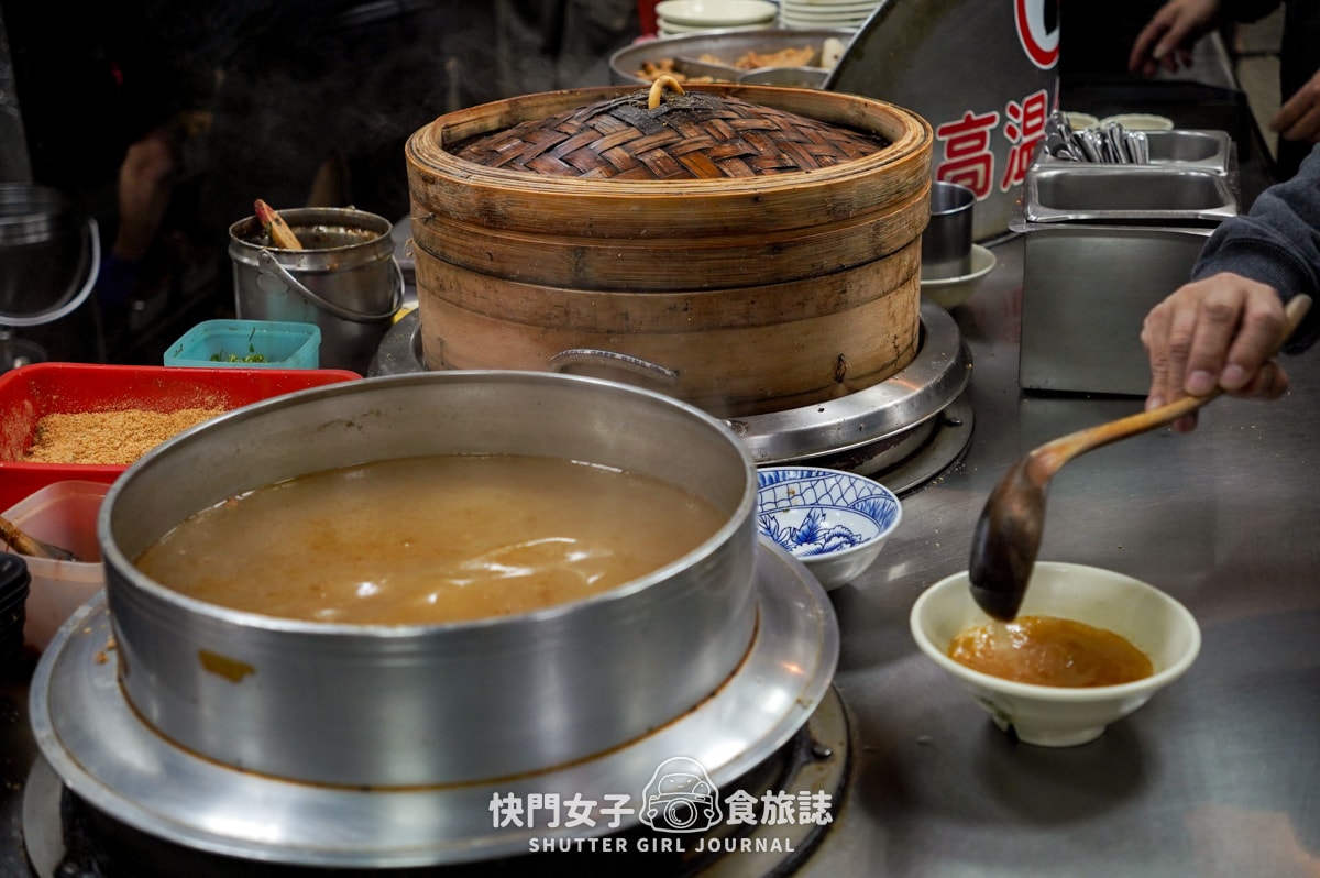 【台北 萬華區】亞東甜不辣 x 萬華60年老店 x 招牌甜不辣軟Q豬血糕