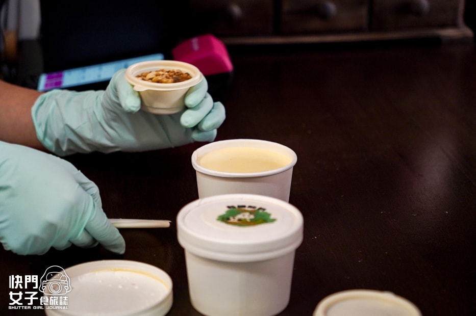 【台北捷運美食大亂鬥】大橋頭米糕 x 施家鮮肉湯圓 x 阿桐阿寶四神湯 x 宋上好脆皮臭豆腐 - 第8張圖 【台北捷運美食大亂鬥】大橋頭米糕 x 施家鮮肉湯圓 x 阿桐阿寶四神湯 x 宋上好脆皮臭豆腐