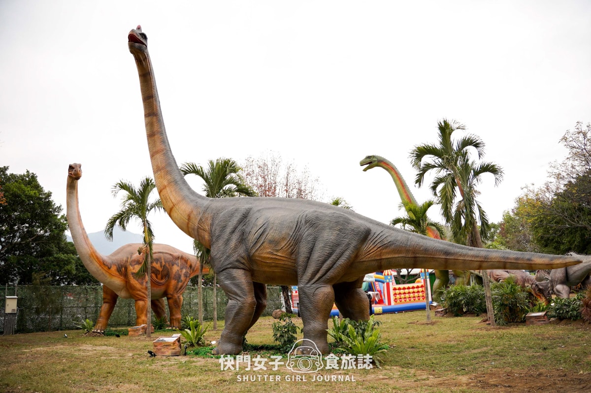【台北 北投區】關渡侏儸紀公園 x 超巨大恐龍現身台北 x 1500坪有70隻恐龍