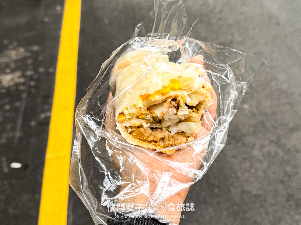 【新北 三重區】三重市場口潤餅捲 x 大同市場核桃素食潤餅捲