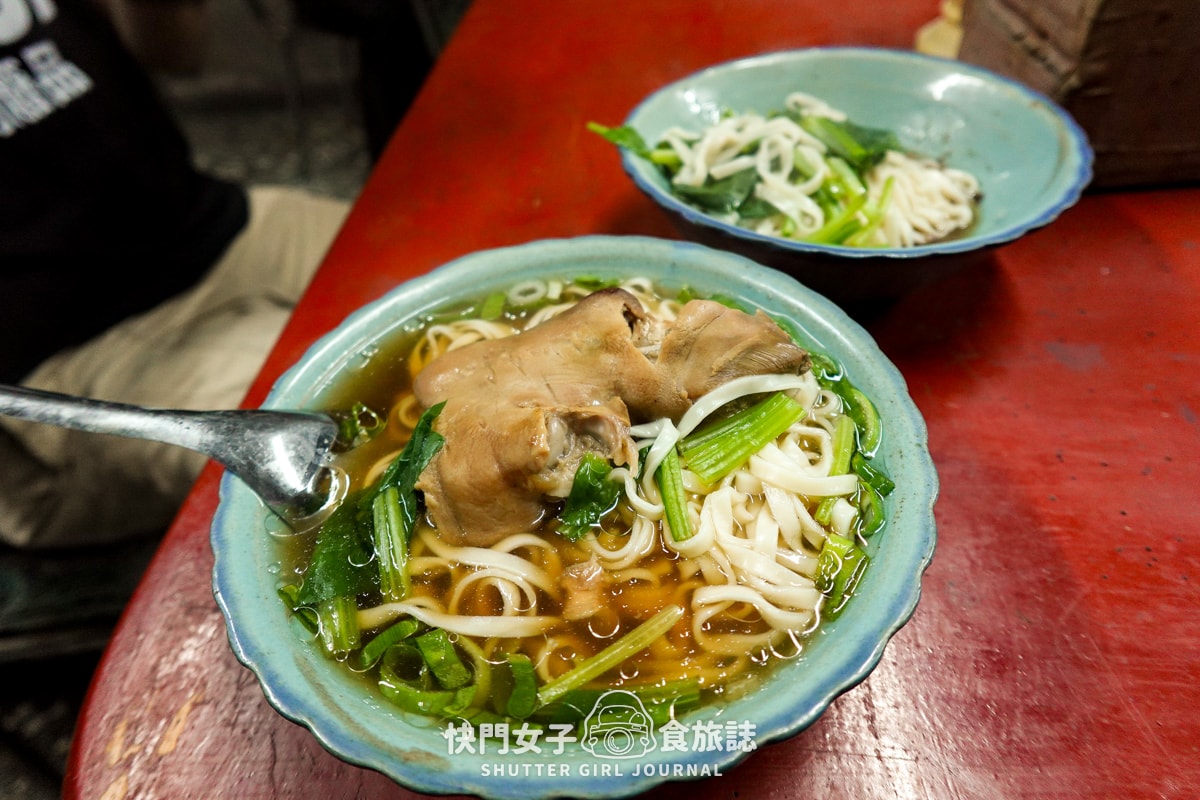 【台北 文山區】大碗公牛肉麵 x 開箱丁特的機油牛肉麵 x 一定要請你朋友吃 - 第15張圖 【台北 文山區】大碗公牛肉麵 x 開箱丁特的機油牛肉麵 x 一定要請你朋友吃