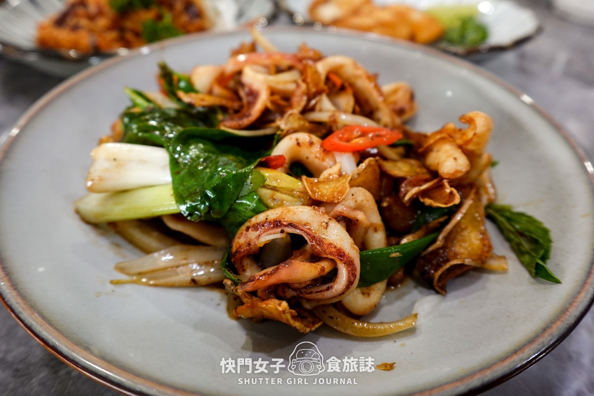 【高雄 苓雅區】三餐暖食 x 米其林指南餐廳 x 精緻小台菜四人套餐 - 第21張圖 【高雄 苓雅區】三餐暖食 x 米其林指南餐廳 x 精緻小台菜四人套餐