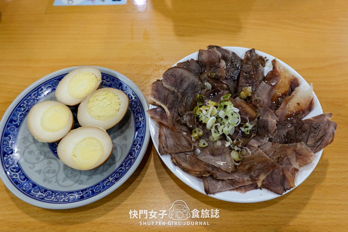 【高雄 鹽埕區】老宋牛肉麵 x 特製五香口味牛油肉湯頭 x 本地上等黃牛肉 - 第22張圖 【高雄 鹽埕區】老宋牛肉麵 x 特製五香口味牛油肉湯頭 x 本地上等黃牛肉