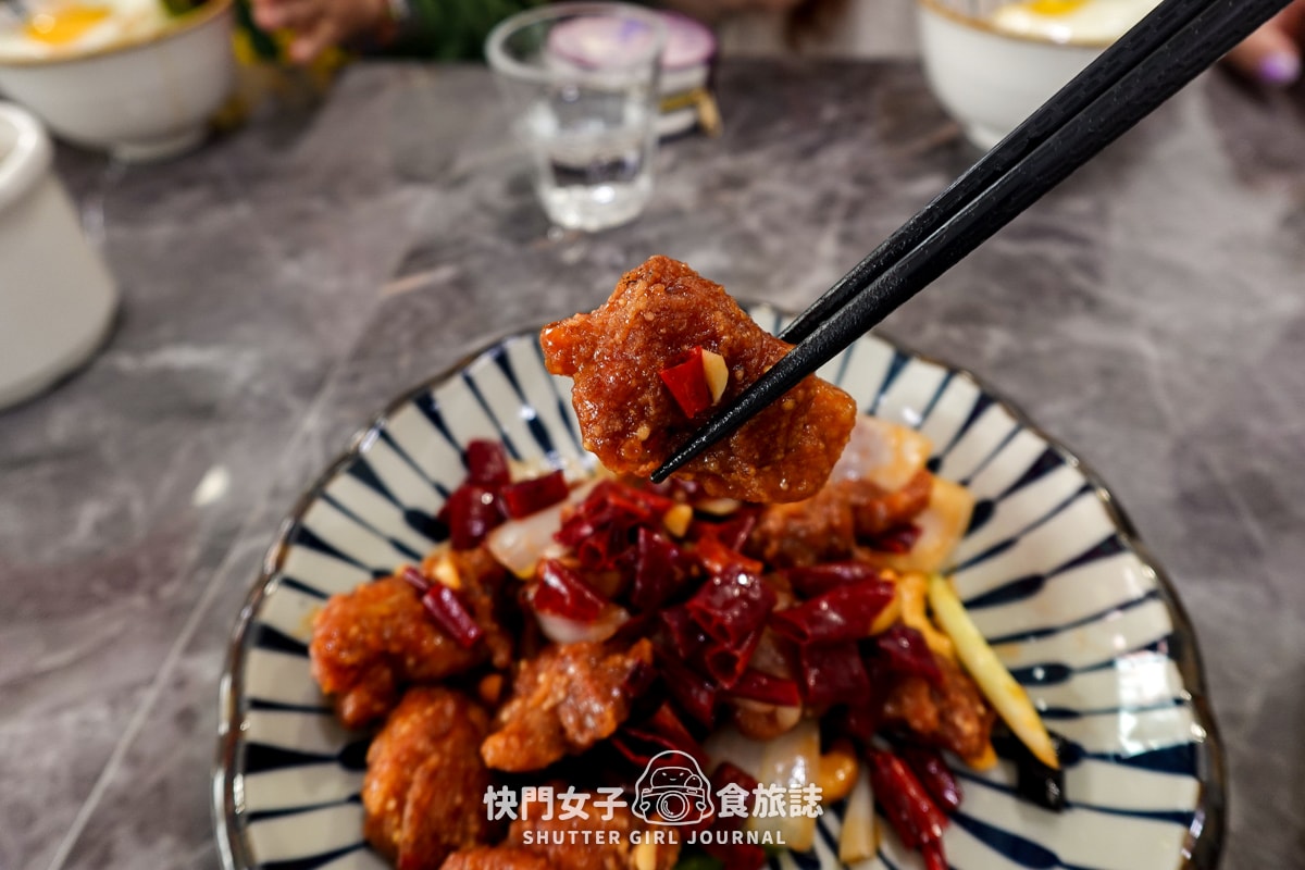 【高雄 苓雅區】三餐暖食 x 米其林指南餐廳 x 精緻小台菜四人套餐 - 第23張圖 【高雄 苓雅區】三餐暖食 x 米其林指南餐廳 x 精緻小台菜四人套餐